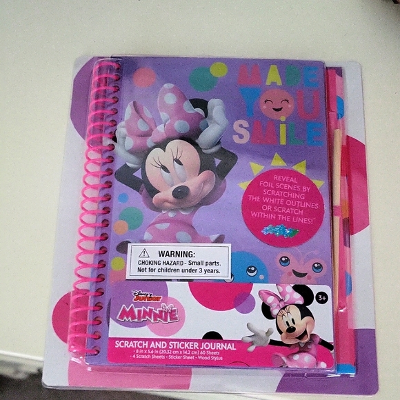 Scratch and Sticker Journal Mini Mouse - Picture 3 of 7
